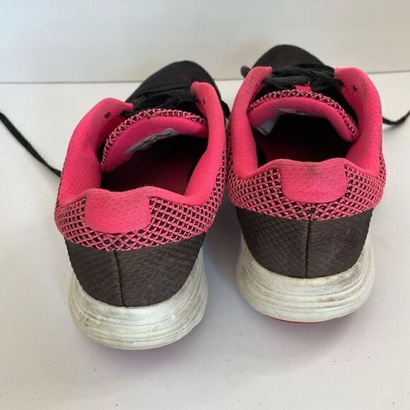 Nike| Revolution 3| pink and black - Picture 4 of 8